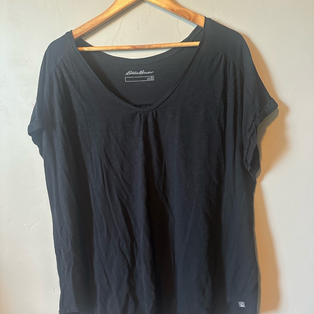 Eddie Bauer Women's Classic Black Short Sleeve Tee